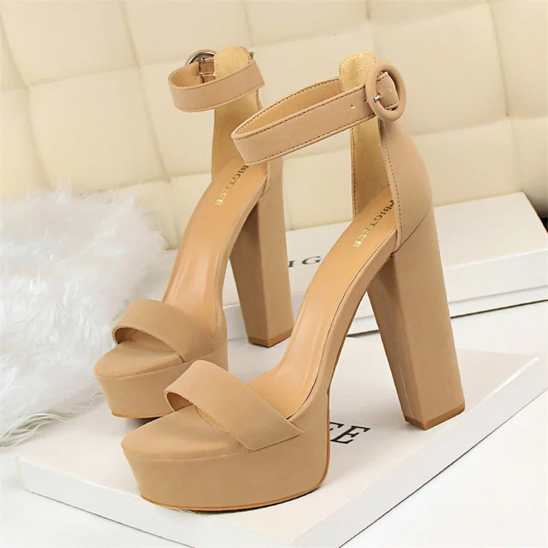 New Fashion Simple Comfort Women Platform High Heels Sandals Summer Peep Toe Party Wedding Pumps Buckle Slimming Shoes