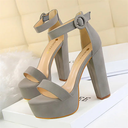 New Fashion Simple Comfort Women Platform High Heels Sandals Summer Peep Toe Party Wedding Pumps Buckle Slimming Shoes