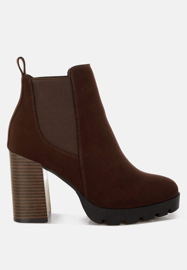 Sonia Block Heeled Chelsea Boots